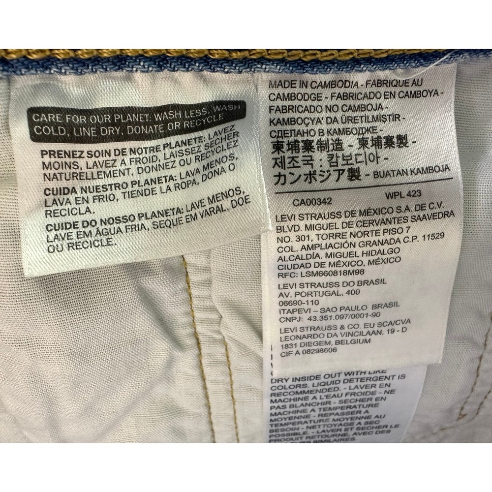 NWT Levi's Premium 501 Shorts Sz 34 Distressed Light Wash High Rise Denim Cutoff - Picture 10 of 16